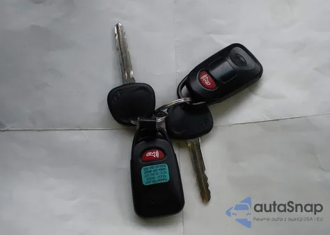 2012 Hyundai Elantra Gls (Ulsan Plant) z USA, uszkodzony, nr VIN KMHDH4AE8CU294896